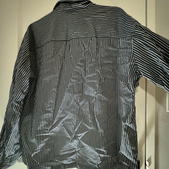 Uniqlo Colar Long Sleeve Shirt - Picture 4 of 4